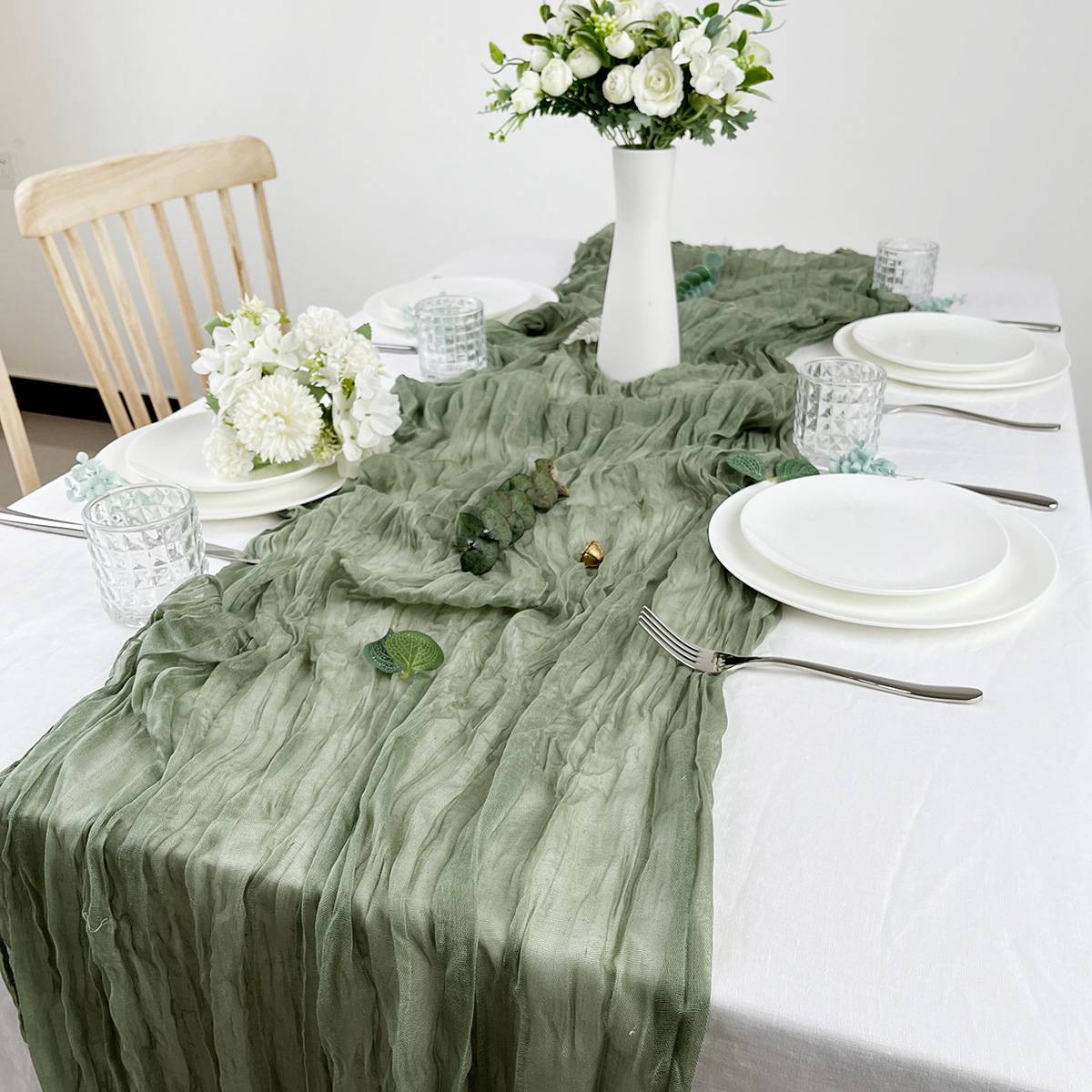 Semi-Sheer Gauze Table Runner  - огляд і ціна Linen Table Runner