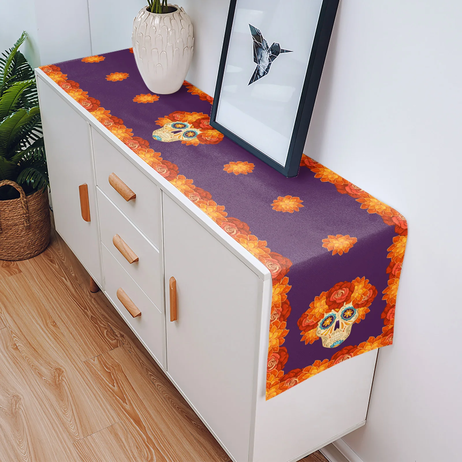 Mexican Day of The Dead Skull  - огляд і ціна Linen Table Runner