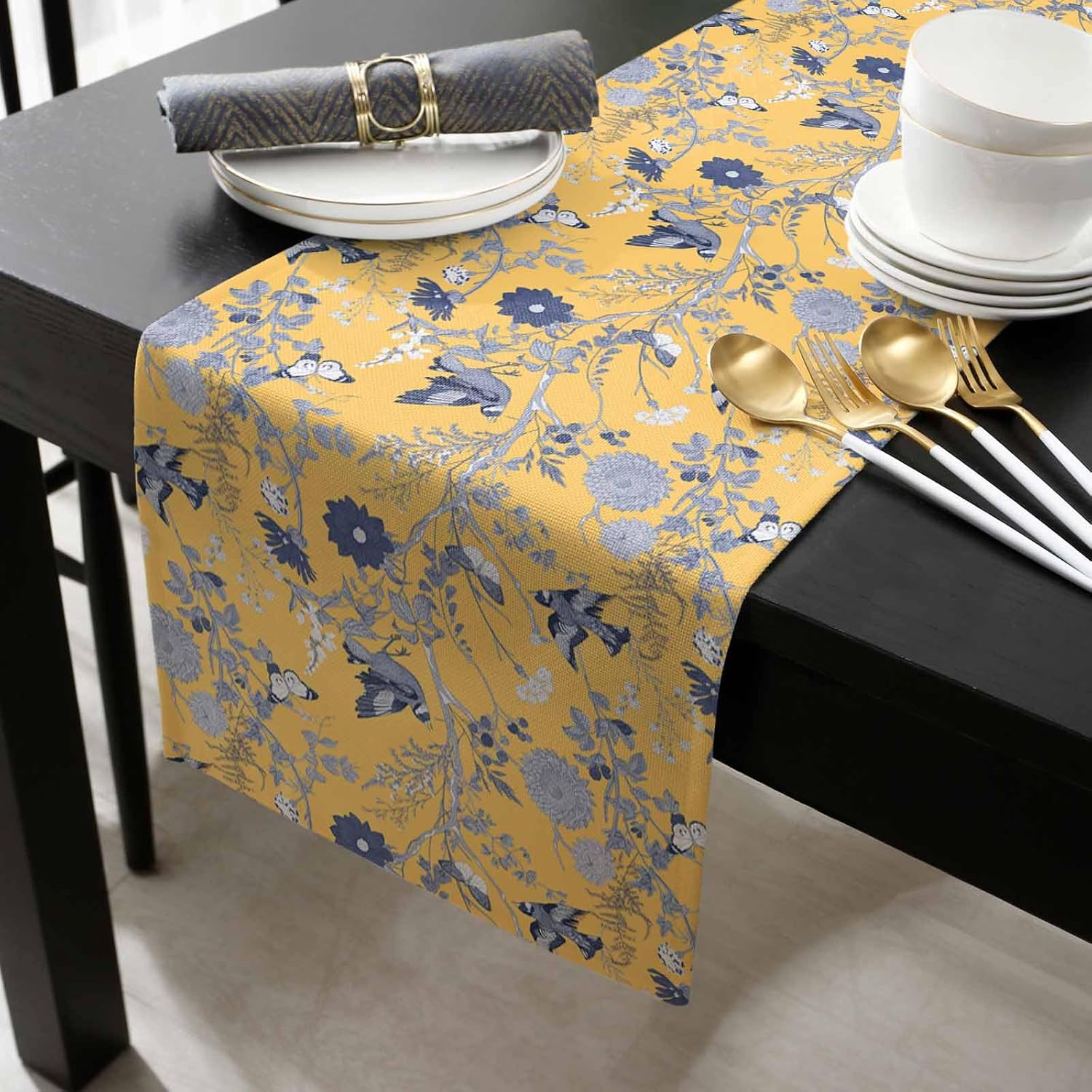 Vintage Birds Butterflies Herb - огляд і ціна Linen Table Runner